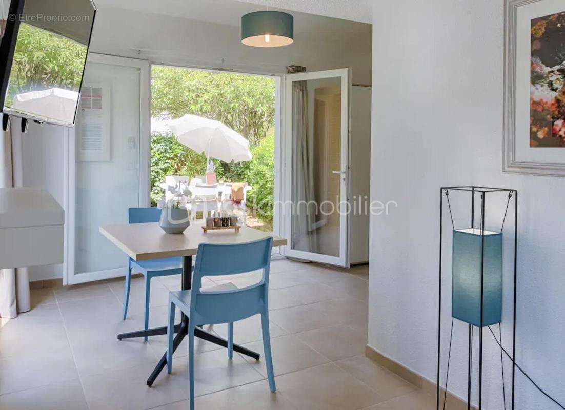 Maison à MANDELIEU-LA-NAPOULE