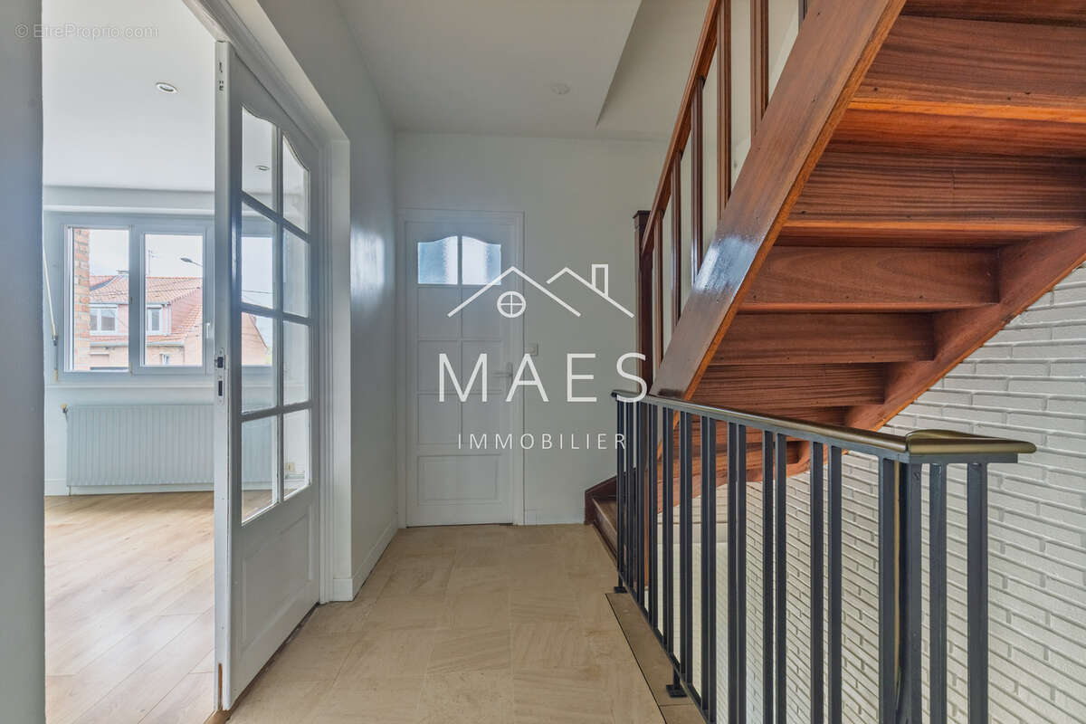 Maison à WAMBRECHIES