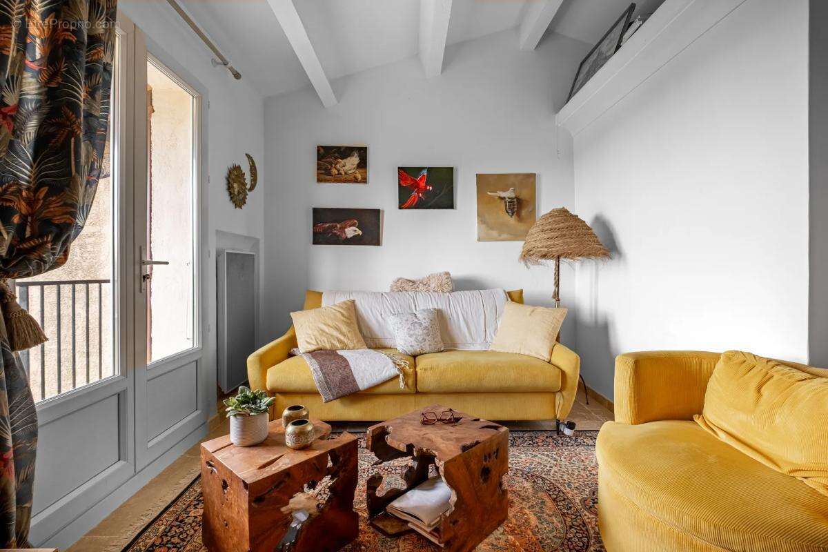 Maison à ROQUEBRUNE-SUR-ARGENS