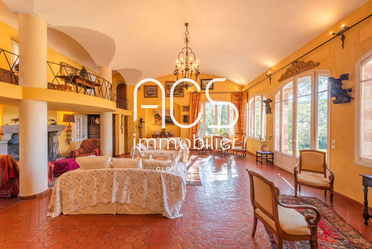 Maison à SAINT-RAPHAEL