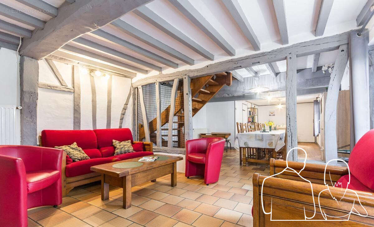 Maison à SAINT-ETIENNE-L'ALLIER