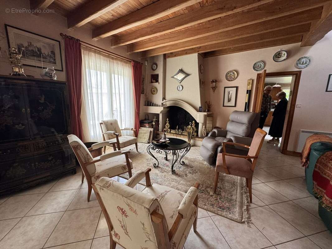 Maison 220 m² à Fontcouverte  - photo 5