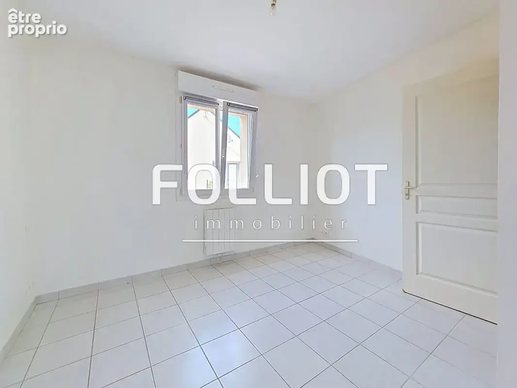 A VENDRE Maison 5 pièces à vendre à Bréhal - 50290 - Centre - photo 8