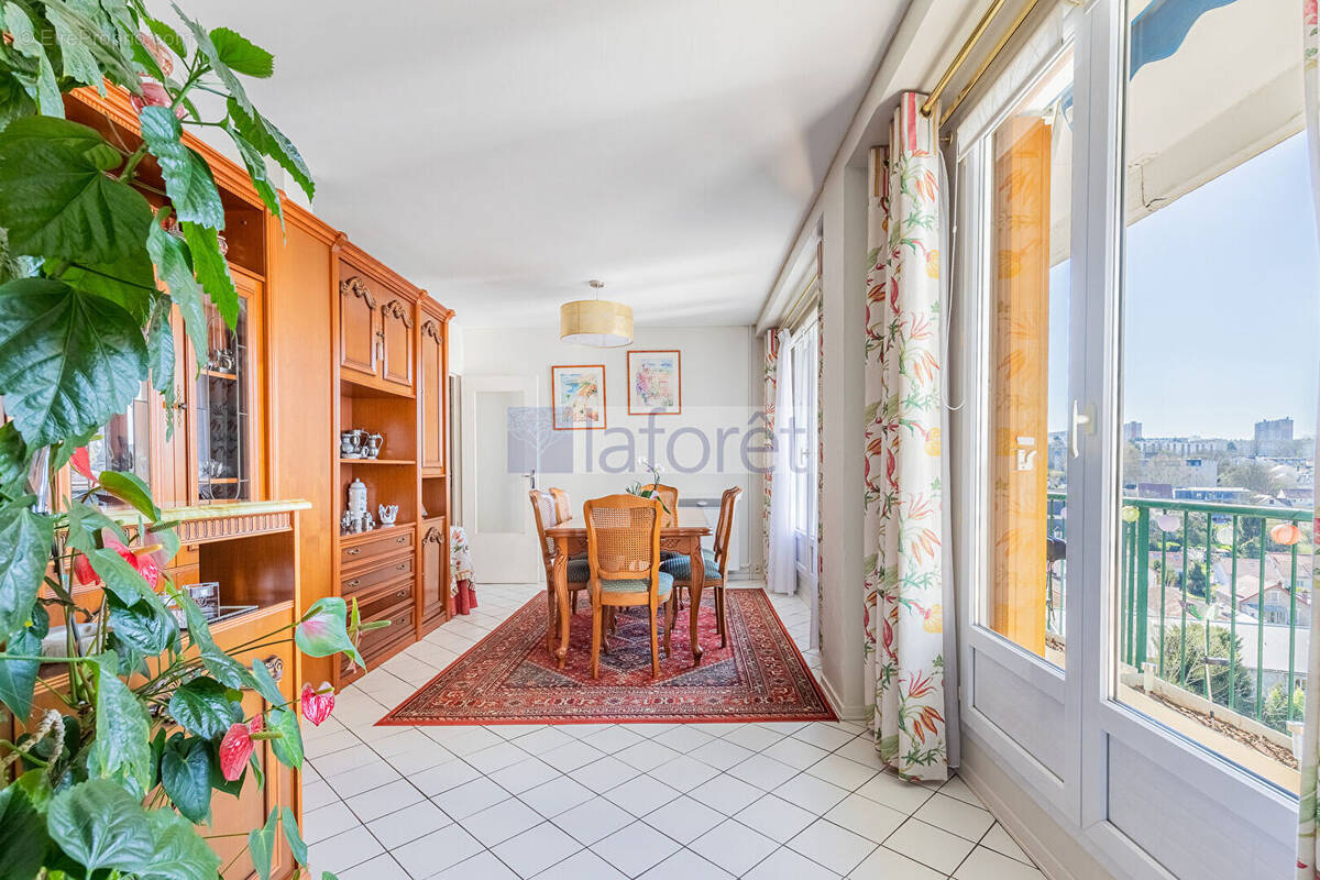 Appartement à LONGJUMEAU