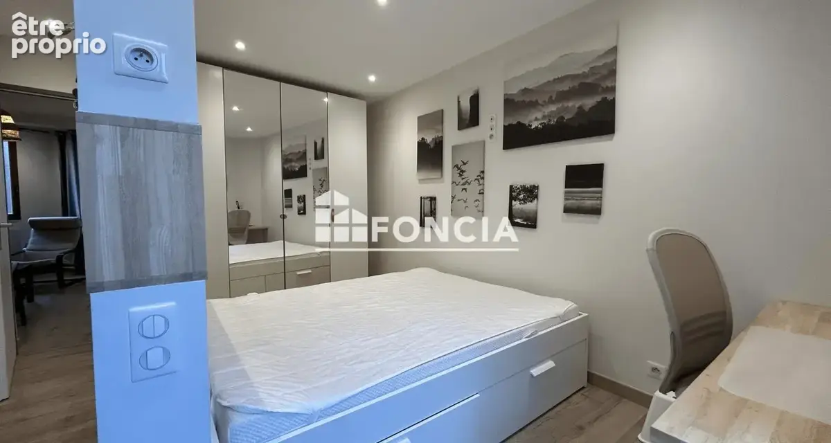 Studio entièrement rénové et vendu meublé à Pontcharra – Un véritable clé en main - photo 3