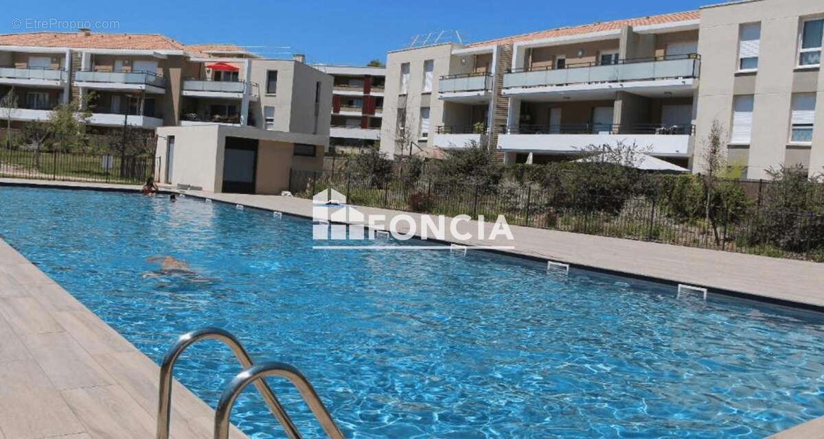 Appartement à LA LONDE-LES-MAURES