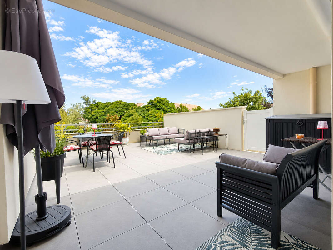 Appartement à VAUX-LE-PENIL