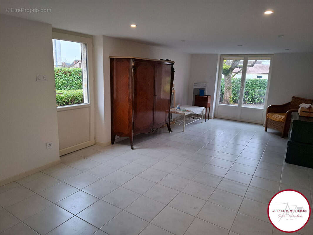 Maison à SAINT-AMAND-MONTROND