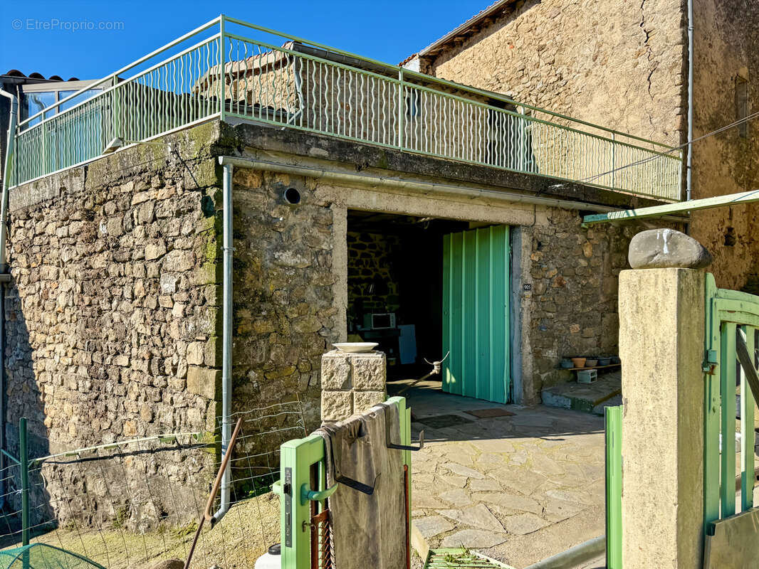 Maison à CHAZEAUX