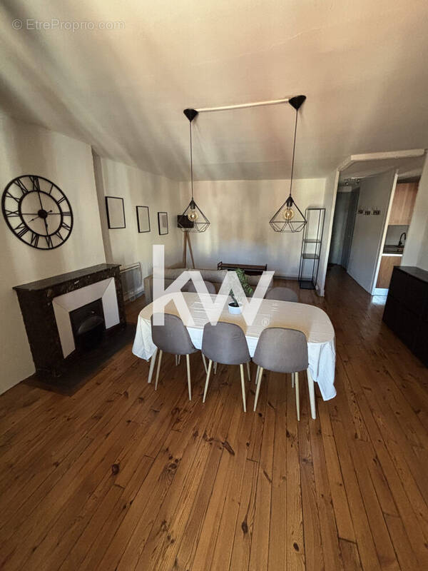 Appartement à SAINT-ETIENNE