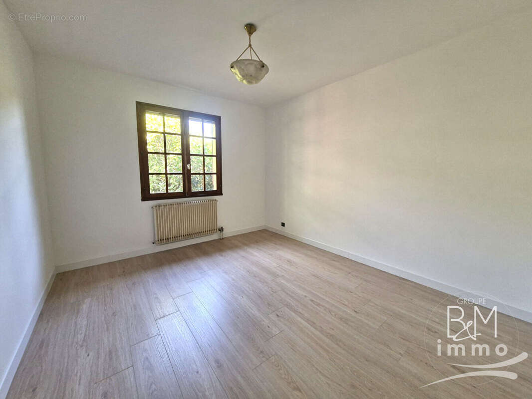 Maison à VIELLE-SAINT-GIRONS