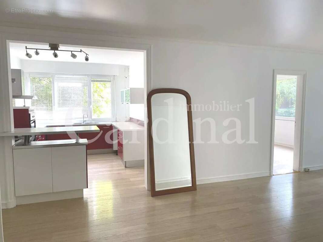 Appartement à NOISY-LE-ROI