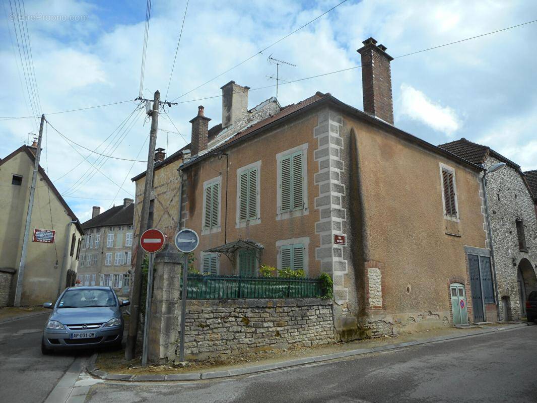 Maison à ESSOYES
