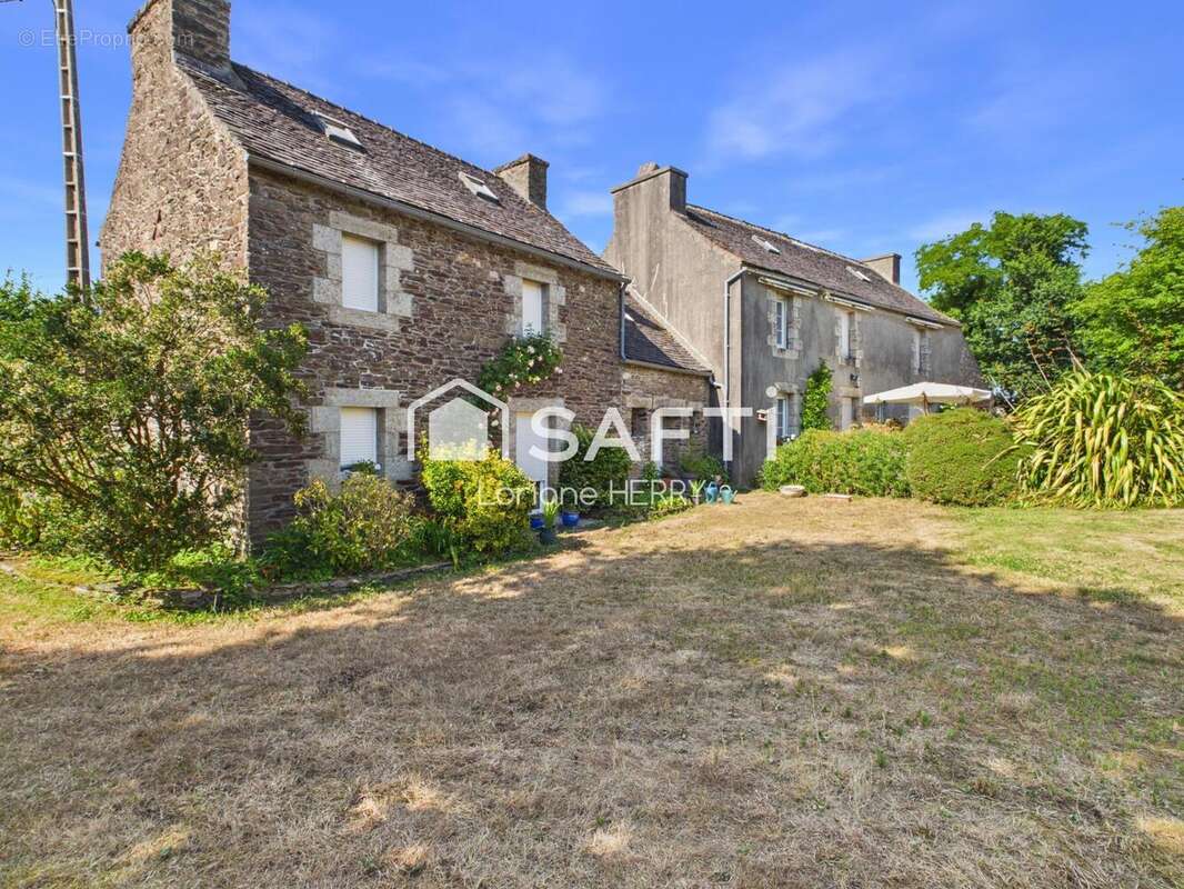 Maison 205 m² à Guimiliau  - photo 2