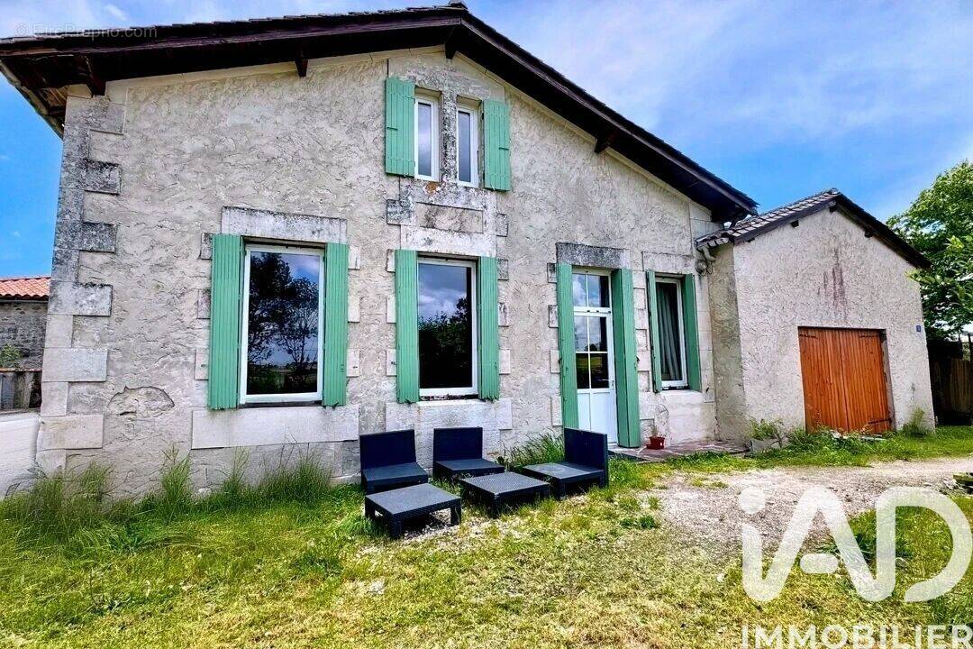 Photo 1 - Maison à CLAM