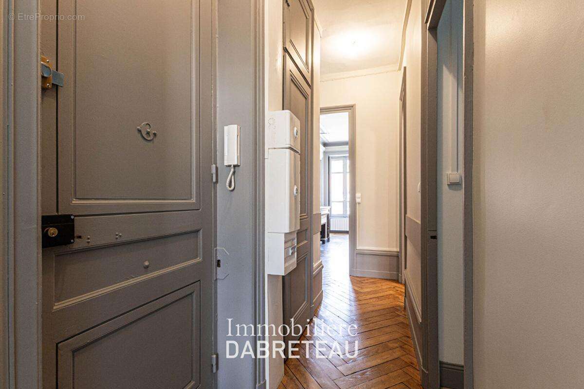 Appartement à LYON-6E