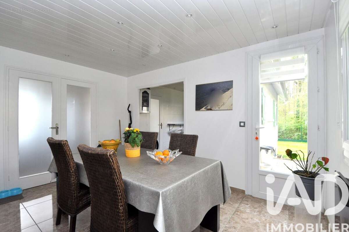 Photo 8 - Maison à SAINT-GERMAIN-LES-ARPAJON