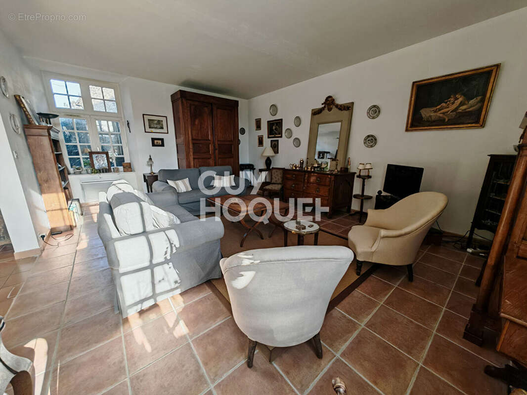 Maison à DOL-DE-BRETAGNE