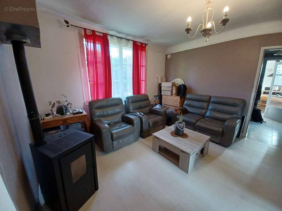 Maison à SAINT-SULPICE-SUR-RISLE