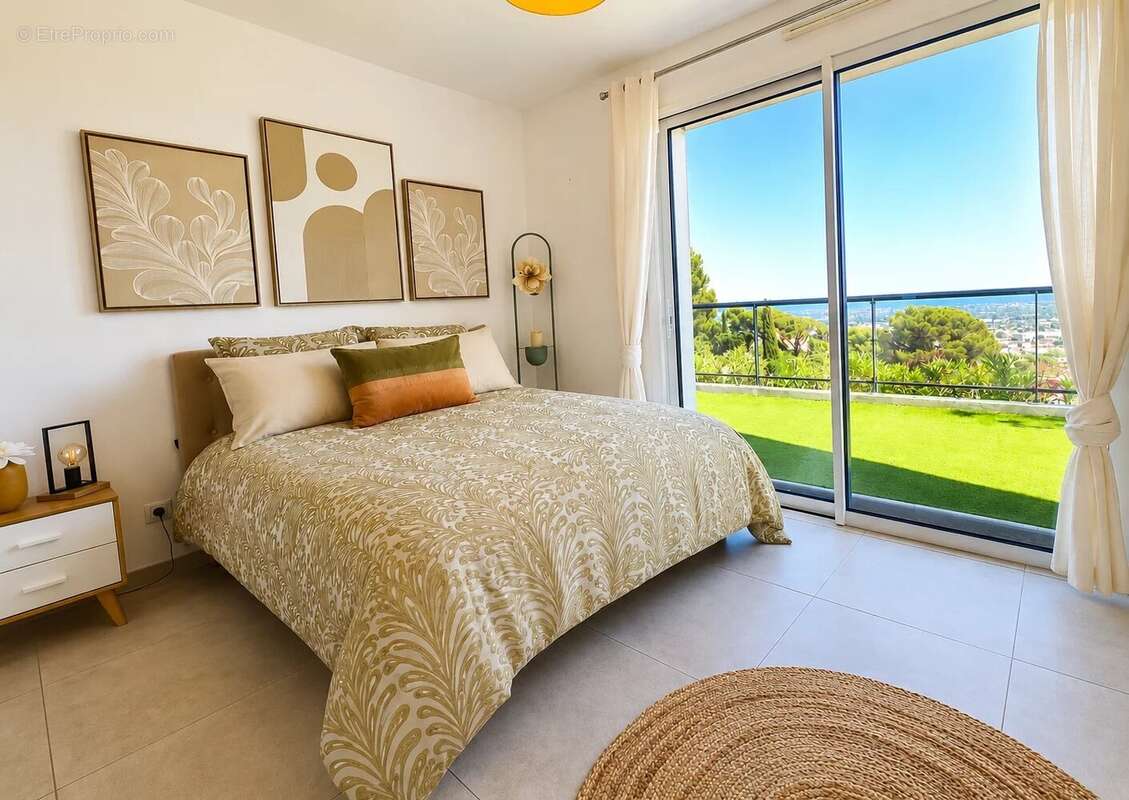 Hyères – Appartement esprit d’une villa, vue mer, jardin et double garage - photo 10