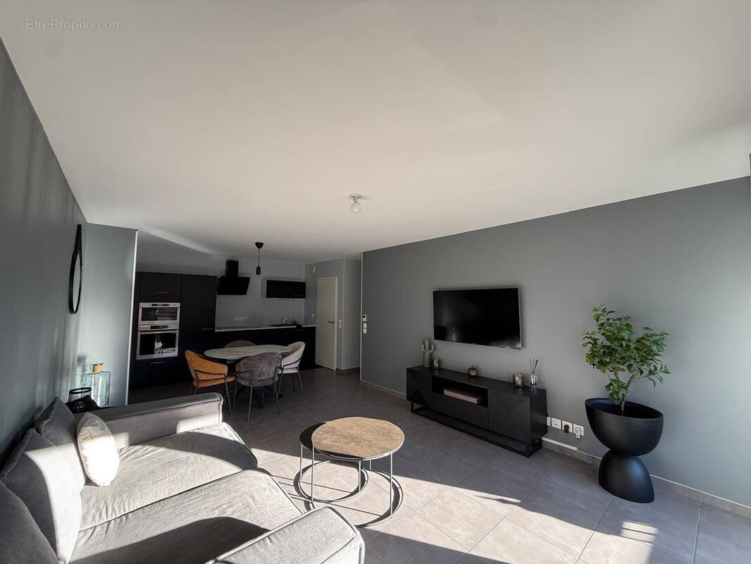 Appartement à VETRAZ-MONTHOUX