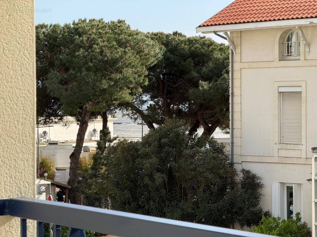 Appartement à VAUX-SUR-MER