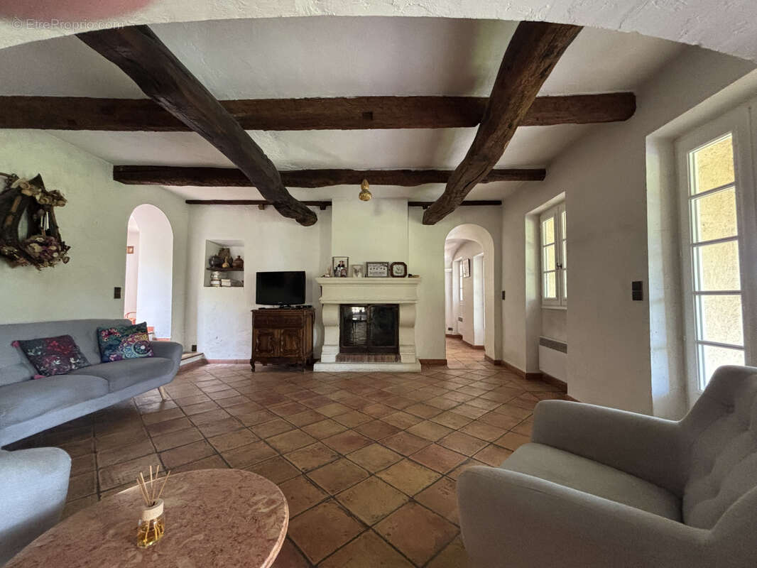 Maison à DRAP
