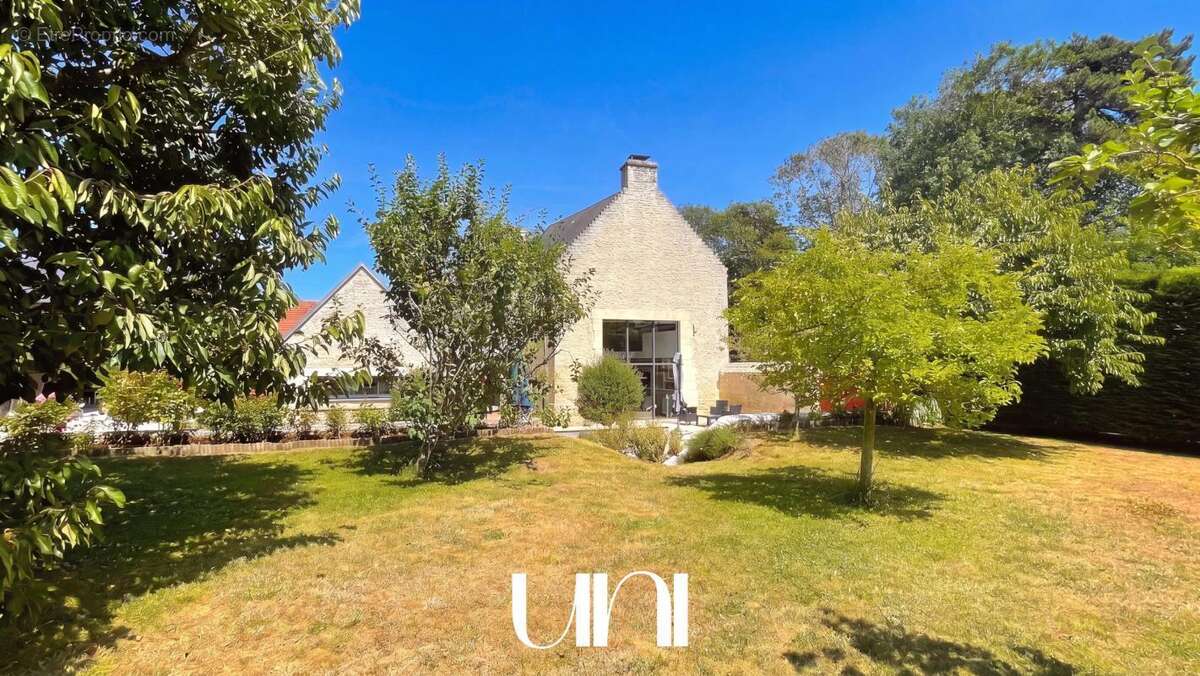 Maison 7 pièces de 264m2 avec jardin clos - Mathieu - photo 25