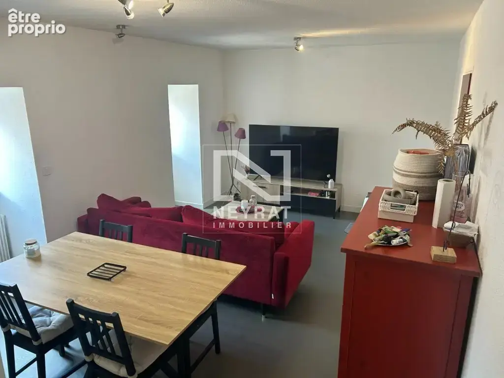 Appartement type 3 65.27 m2 avec cave et 2 garages VENDUS LOUES - photo 13