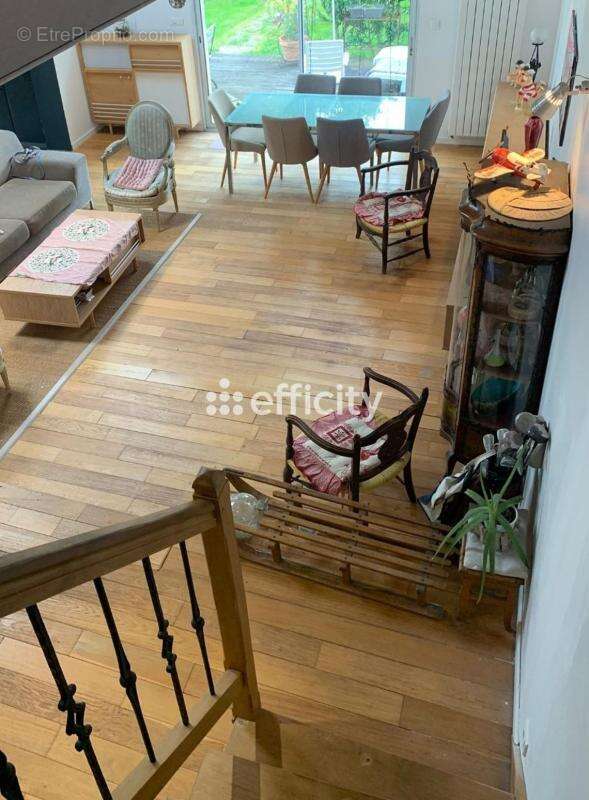 Maison à MAGNY-LES-HAMEAUX