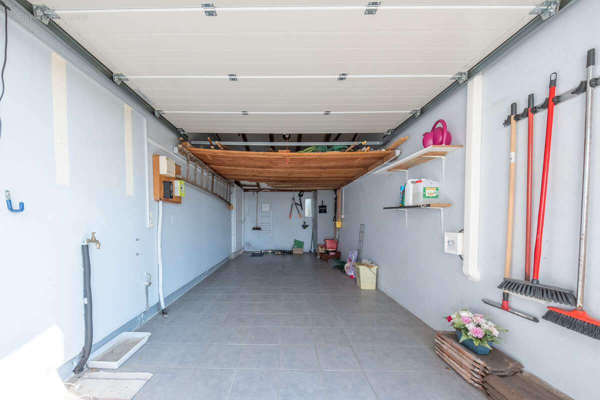 Maison 108 m2   4 chambres   coin-lès-cuvry (57420) - photo 18