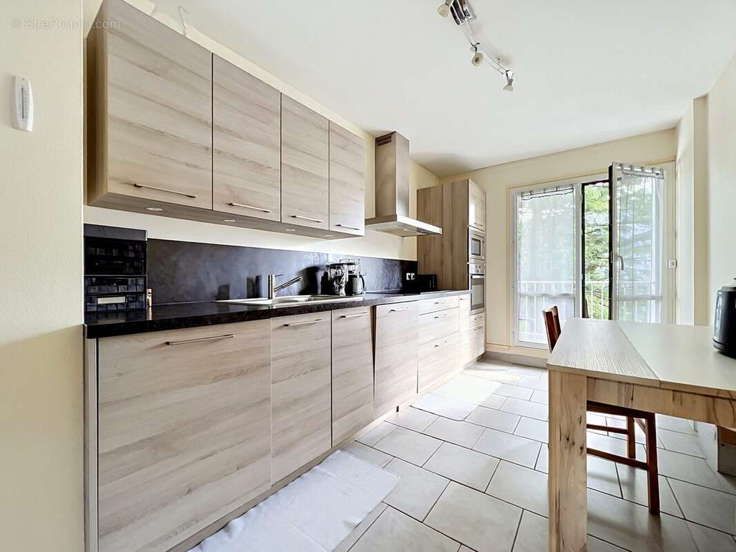 Appartement à LA CHAUSSEE-SAINT-VICTOR