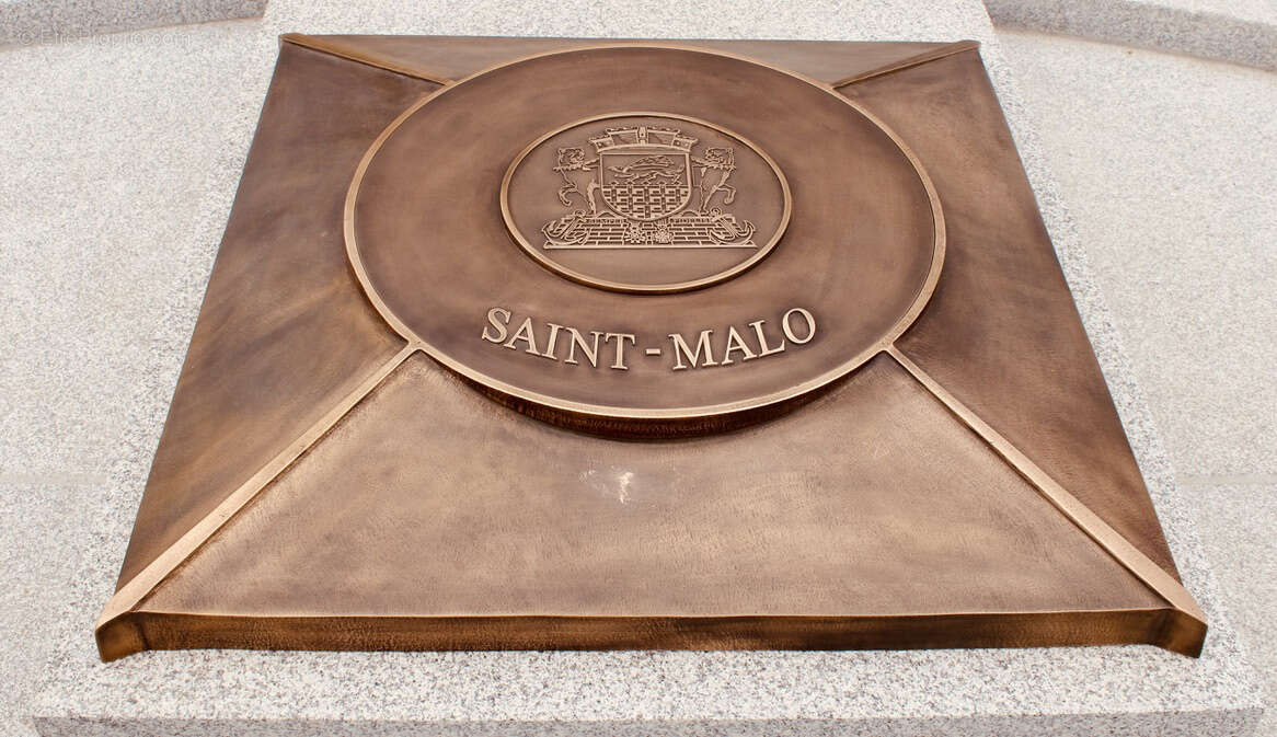 Terrain à SAINT-MALO