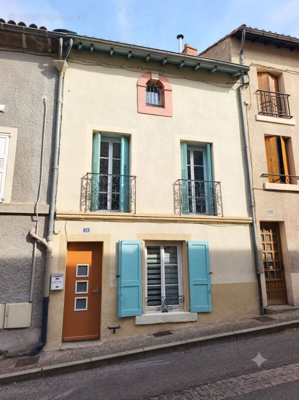 Appartement à AIGUILHE