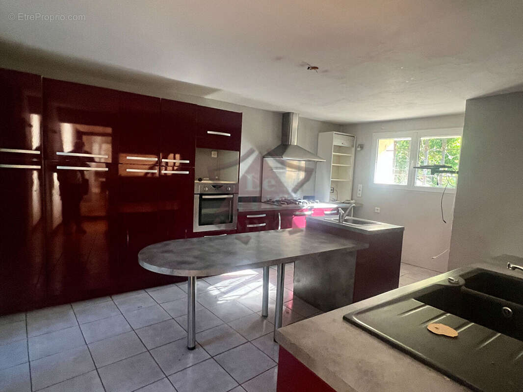 Maison à MOLIERES-SUR-CEZE