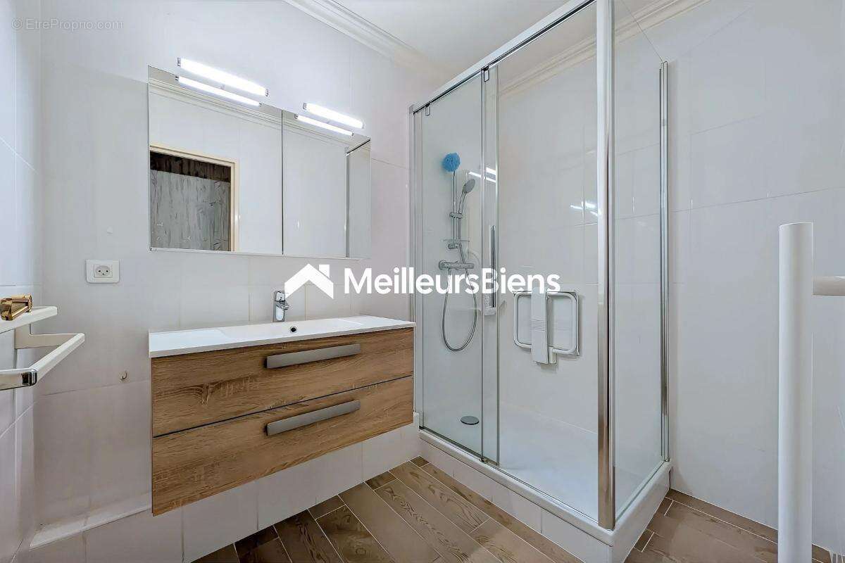 F2 53 m² parking et cave - photo 7