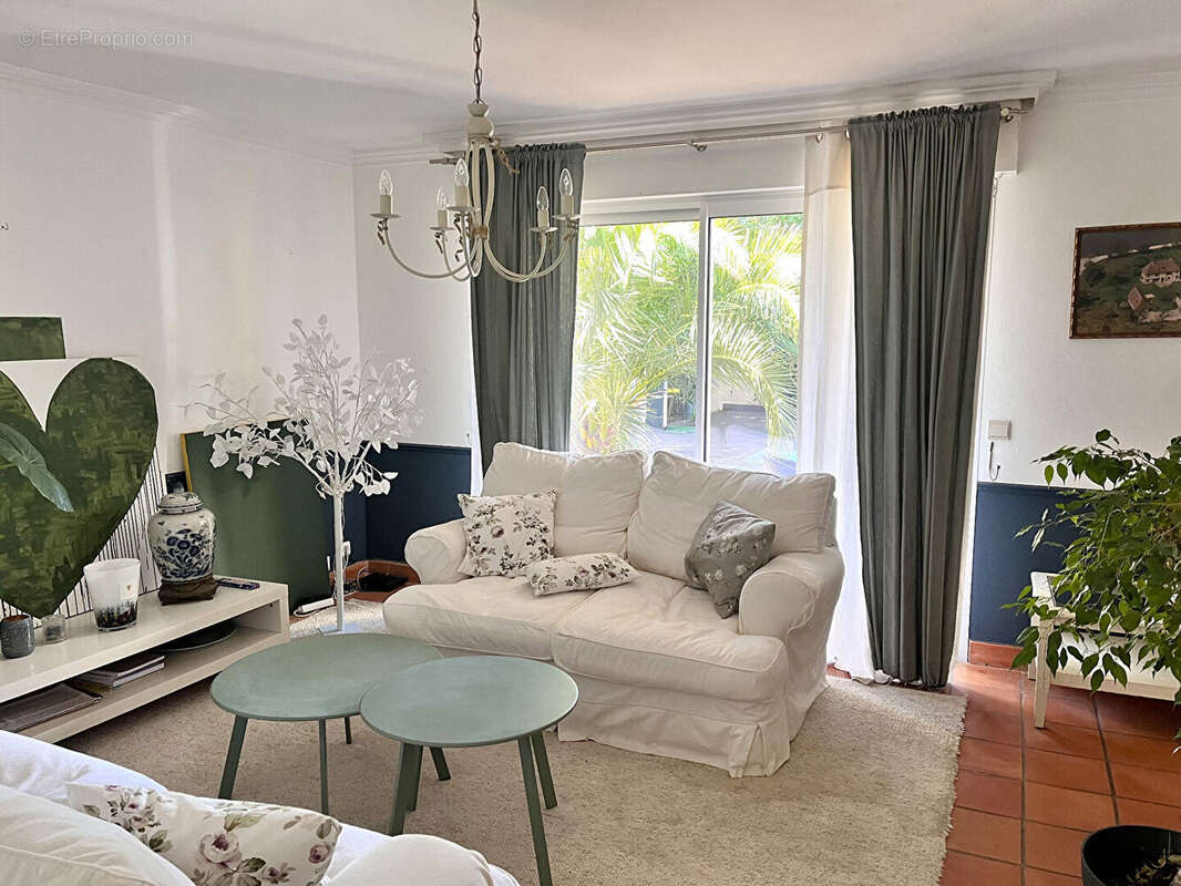 Maison à LES ANGLES