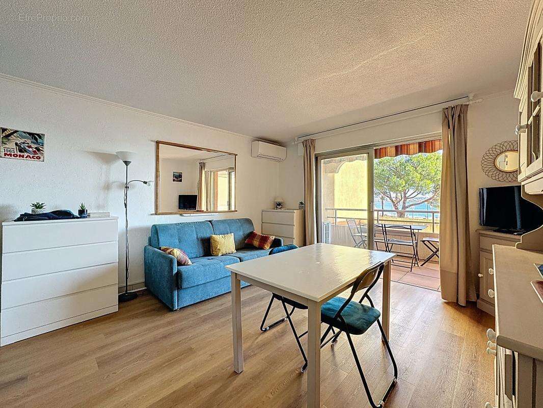 Appartement à FREJUS