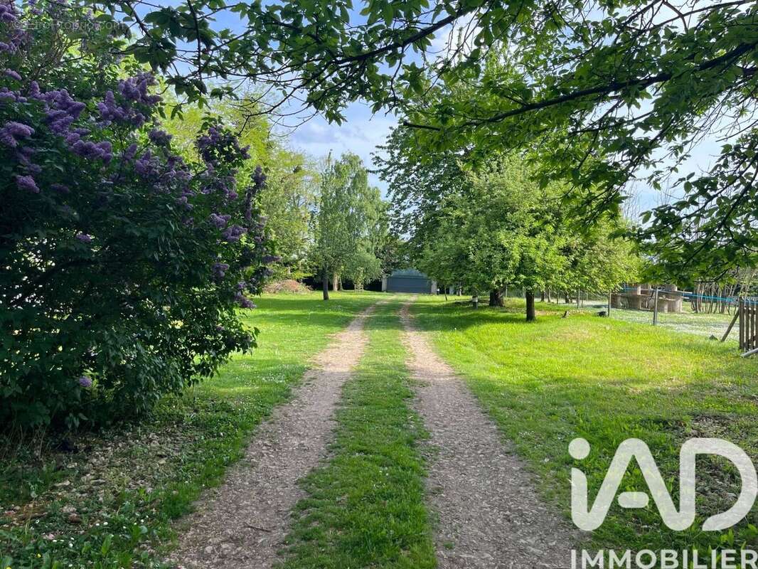 Photo 2 - Maison à ETREPAGNY