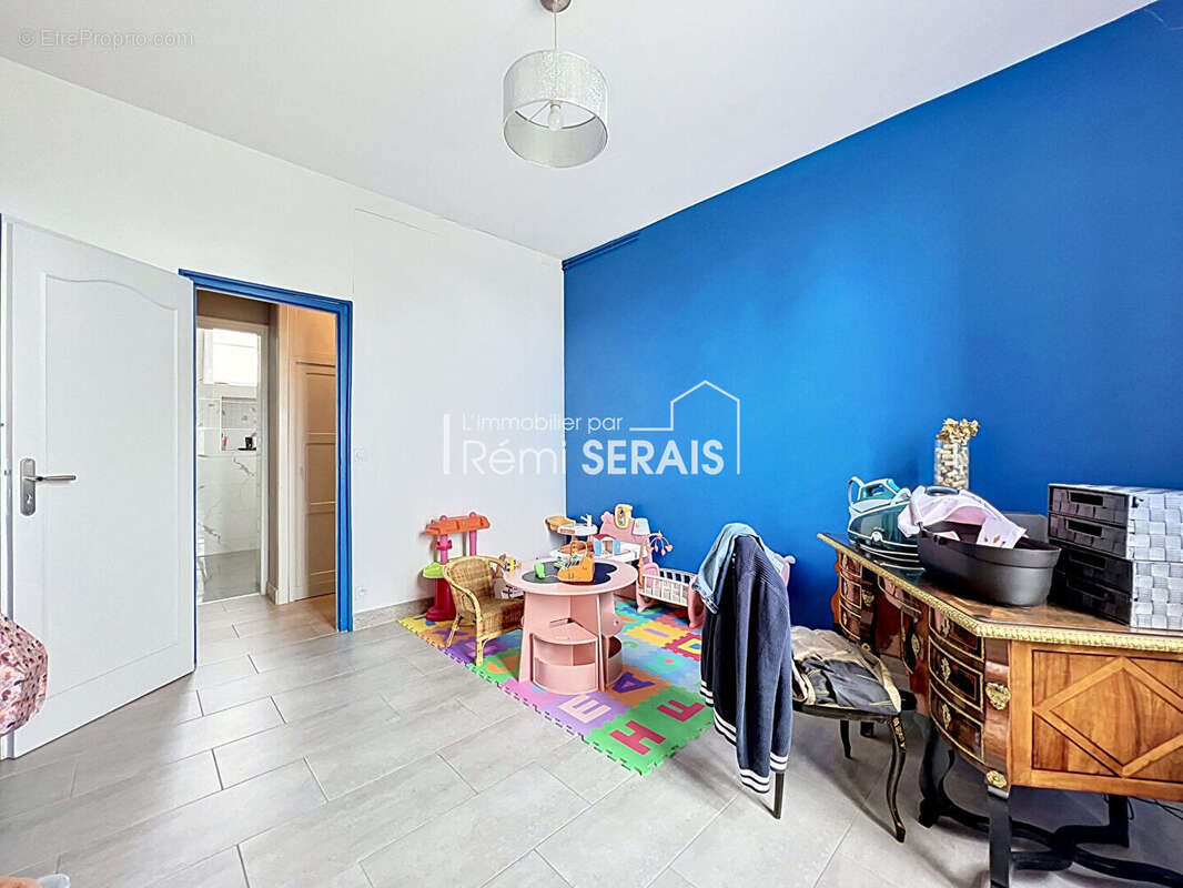 A VENDRE - Maison de caractère avec dépendances - 6 min Bagnoles de l'Orne - photo 7