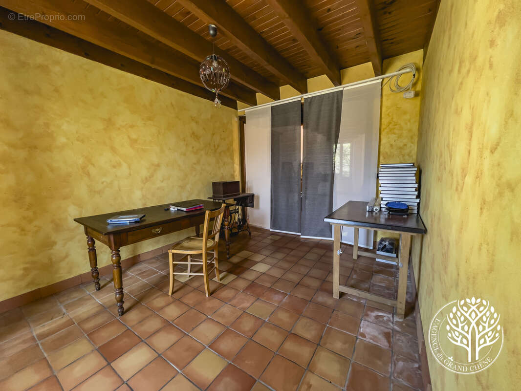 Maison à LES NOUILLERS
