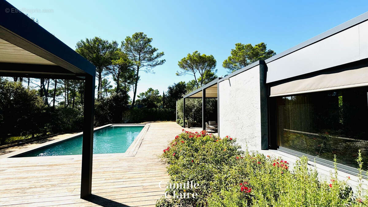 Maison à SAINT-MARC-JAUMEGARDE