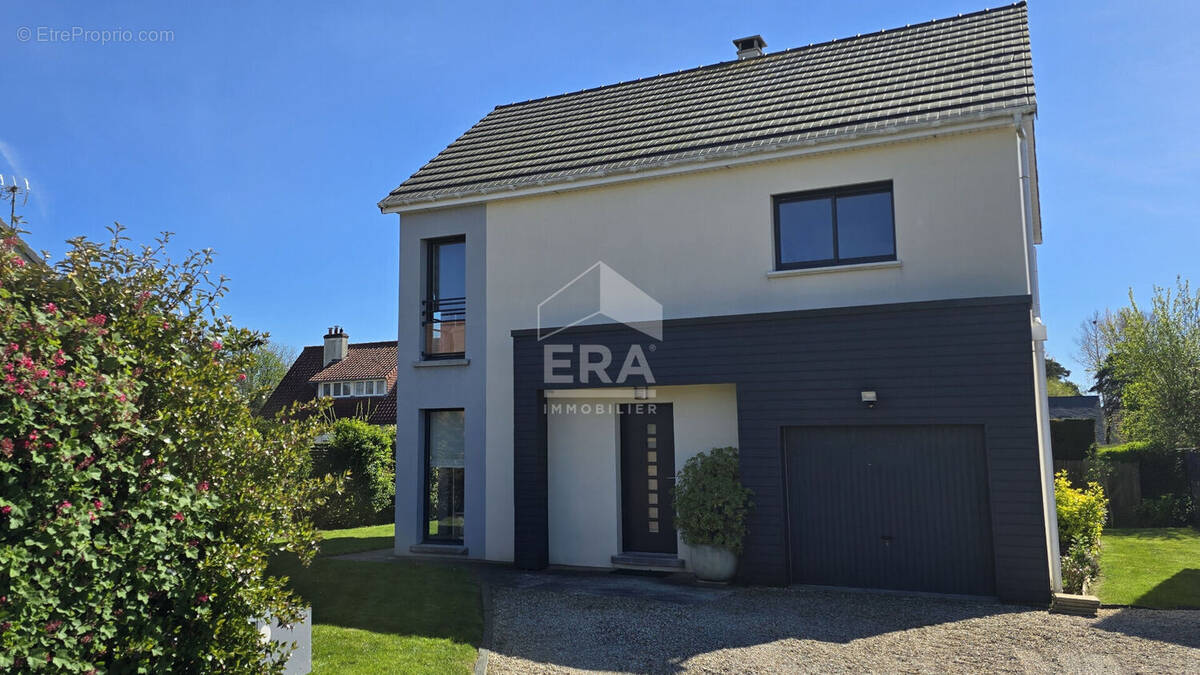 Maison à VARENGEVILLE-SUR-MER