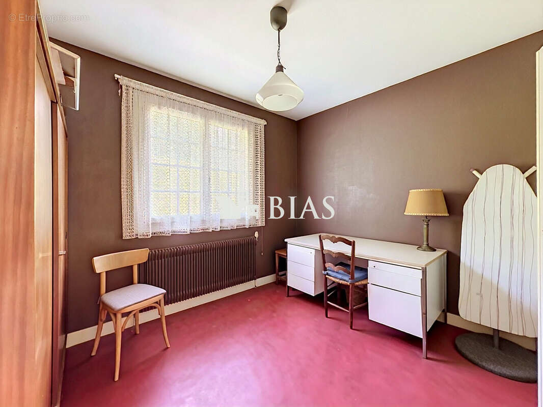 Maison 134 m² à Beaumont-Le-Roger  - photo 6