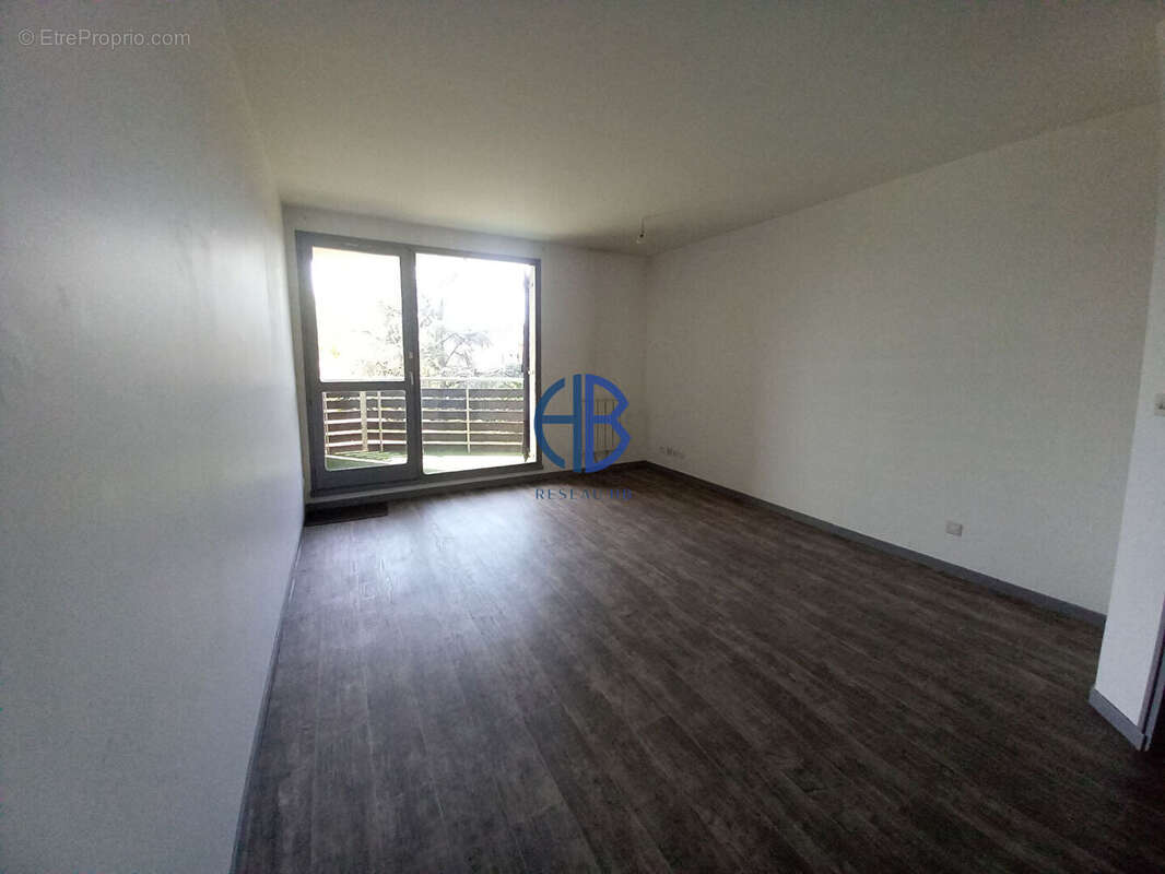 Appartement à SAINT-MAURICE-L'EXIL