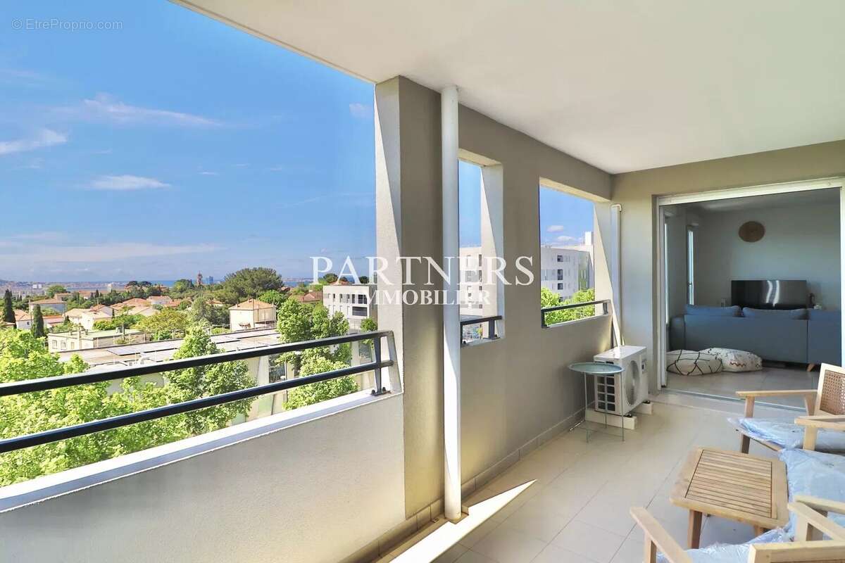 Appartement à MARSEILLE-14E