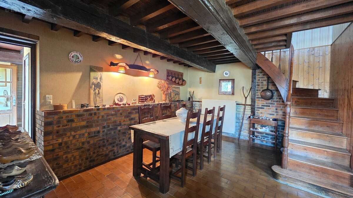 Maison à SAINT-ETIENNE-EN-BRESSE