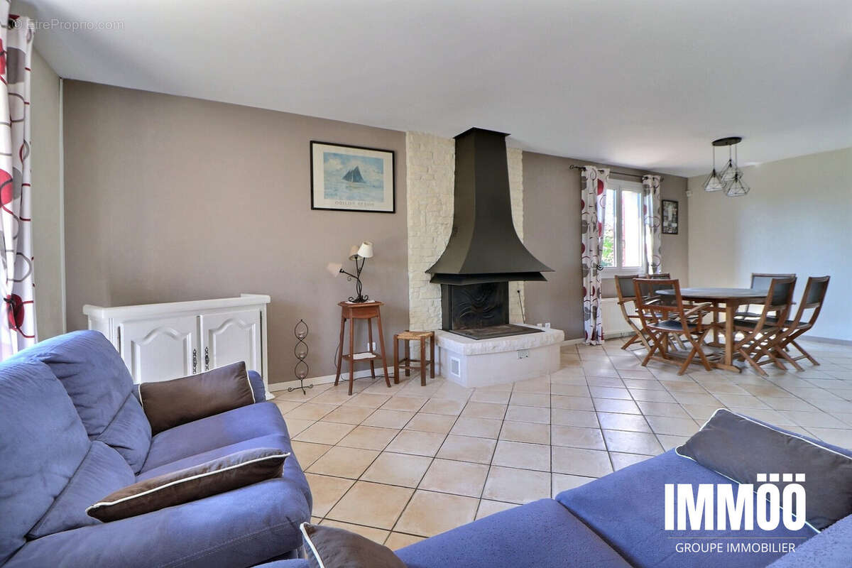 Maison à JUMIEGES