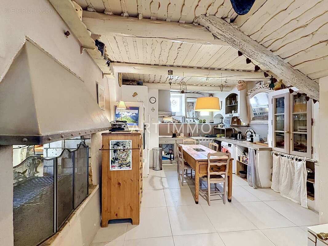 Maison à ROBION