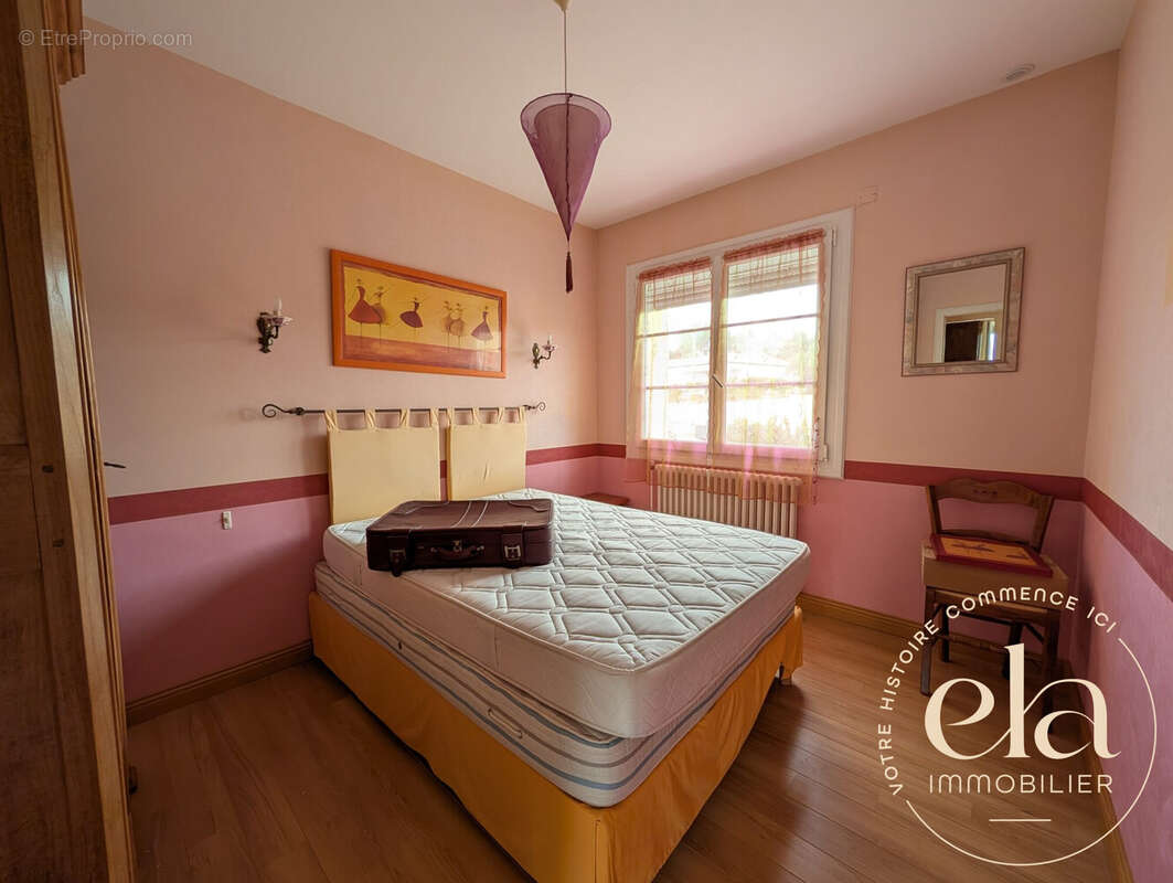 Maison 109 m² à Pouzauges  - photo 8